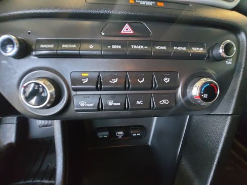 Used 2021 Kia Sportage LX AWD/4WD image 17