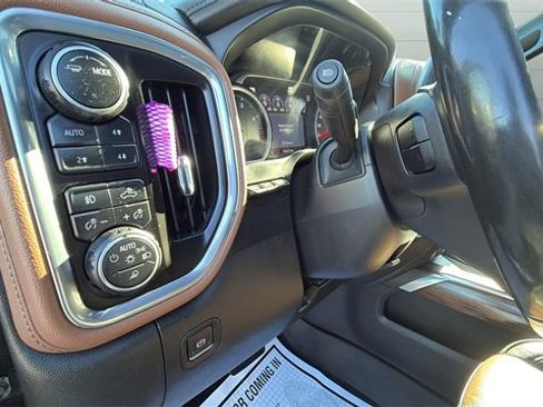 Used 2021 Chevrolet Silverado 3500 High Country image 24