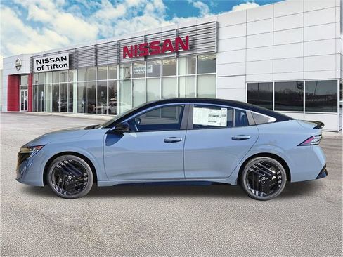 New 2026 Nissan Sentra SR w/ SR Premium Package FWD image 7