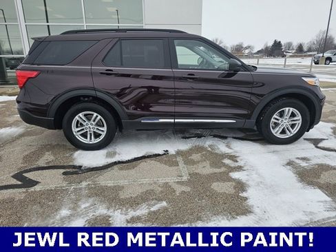 Used 2023 Ford Explorer XLT w/ Equipment Group 202A image 10