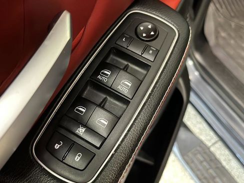 Used 2019 RAM 1500 Rebel AWD/4WD image 21