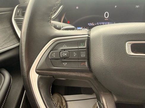 Used 2021 Jeep Grand Cherokee L Limited AWD/4WD image 16