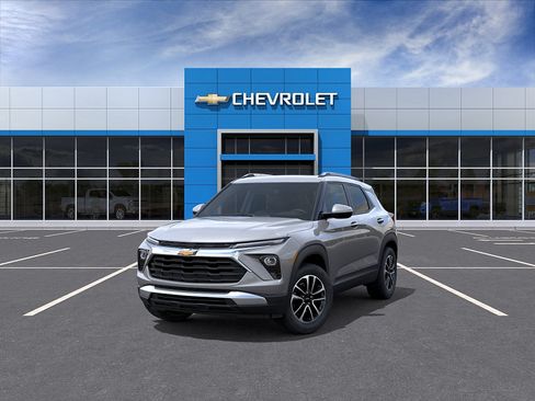 New 2026 Chevrolet TrailBlazer LT w/ Convenience Package FWD image 8