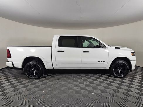 Used 2025 RAM 1500 Big Horn AWD/4WD image 2