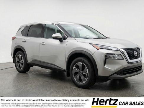 Used 2025 Nissan Rogue SV image 1