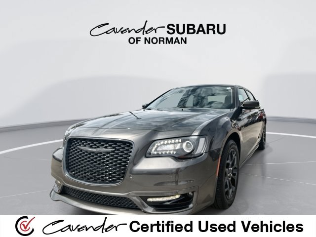 Used 2023 Chrysler 300 Touring L AWD/4WD image 1