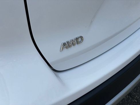 Used 2023 INFINITI QX50 Luxe AWD/4WD image 32