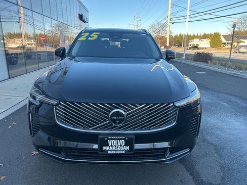 Used 2025 Volvo XC90 B5 Plus image 7