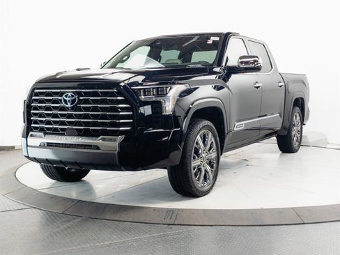 Used 2023 Toyota Tundra Capstone AWD/4WD image 3