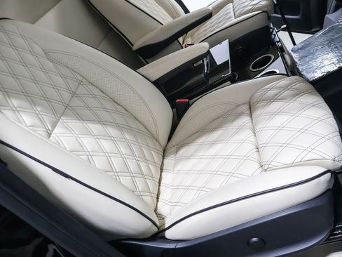 Used 2024 Mercedes-Benz Sprinter 3500 image 30