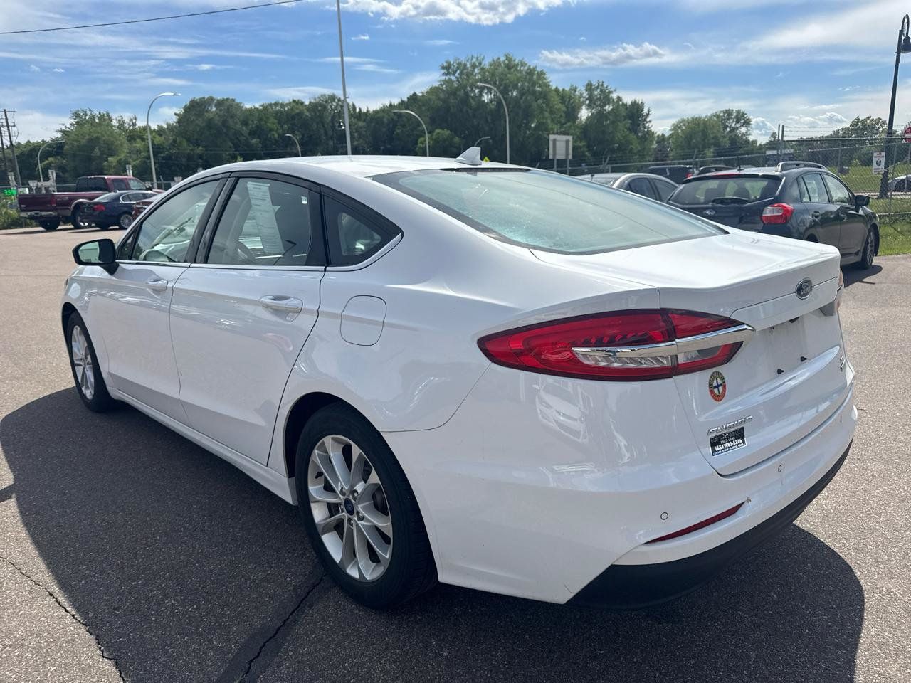 Used 2019 Ford Fusion SE FWD image 7