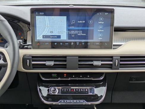 New 2026 Lincoln Corsair Premiere image 15