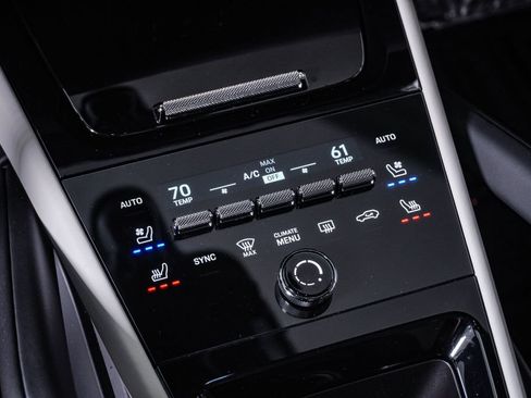 Certified 2026 Porsche Cayenne Coupe AWD/4WD image 24