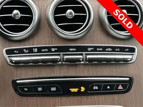 Used 2020 Mercedes-Benz GLC 300 GLC 300 image 16