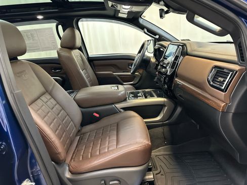Certified 2024 Nissan Titan Platinum Reserve w/ Moonroof Package AWD/4WD image 14