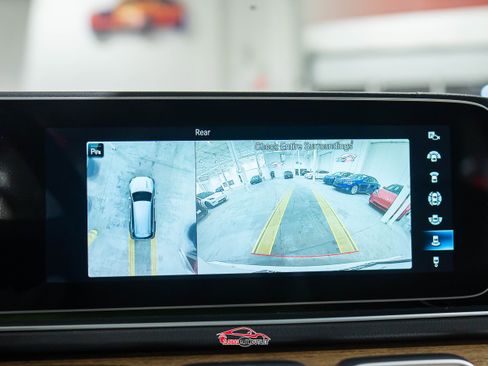 Used 2021 Mercedes-Benz GLS 450 4MATIC image 33