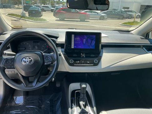 Used 2024 Toyota Corolla LE FWD image 12