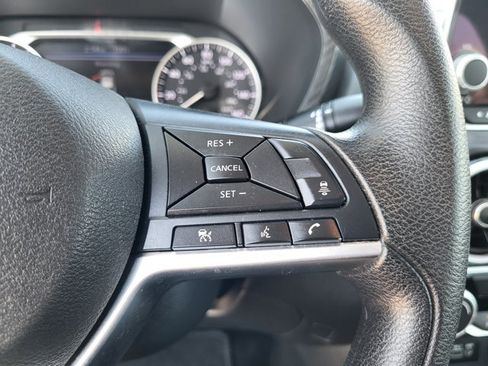 Certified 2025 Nissan Sentra SV FWD image 27