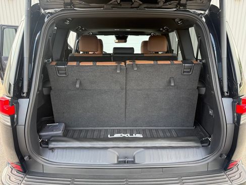 Used 2025 Lexus GX 550 w/ Cold Area Package AWD/4WD image 44