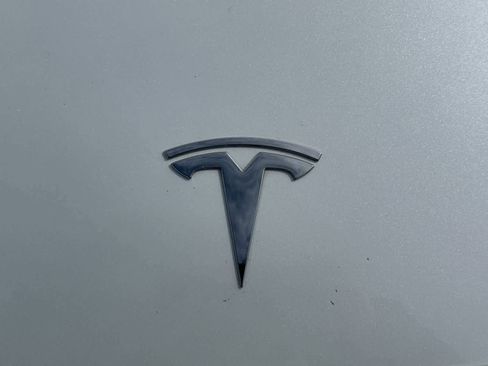 Used 2020 Tesla Model 3 Performance image 8