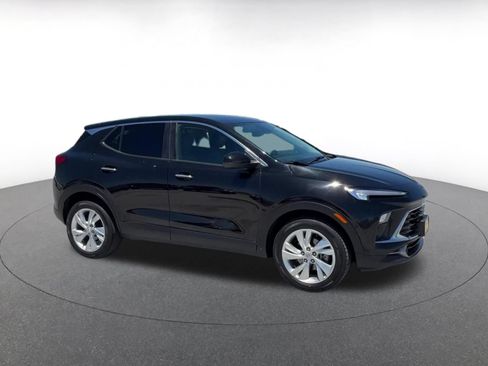 Used 2025 Buick Encore GX Preferred FWD image 2