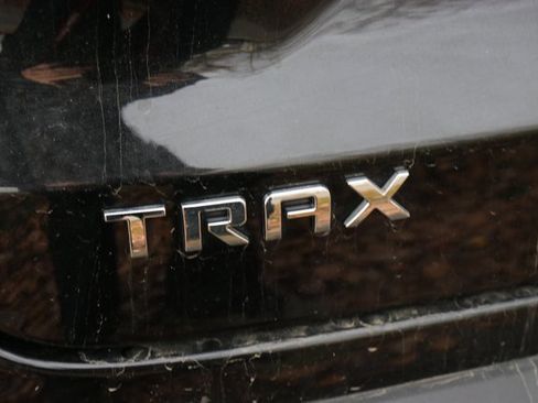 Used 2025 Chevrolet Trax LT image 6