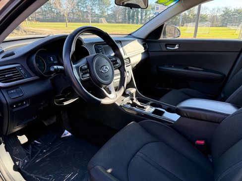 Used 2016 Kia Optima LX image 9