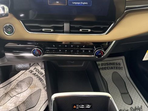 New 2026 Chevrolet Equinox ACTIV w/ Safety and Technology Package AWD/4WD image 36