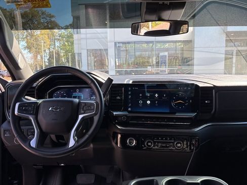 Used 2023 Chevrolet Silverado 1500 RST w/ Z71 Off-Road Package image 11