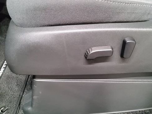 Used 2023 Nissan Frontier SV w/ Tow Package image 25