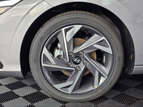 New 2026 Hyundai Elantra Limited image 12