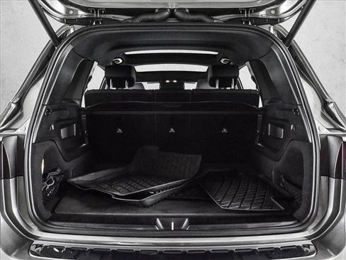 Certified 2025 Mercedes-Benz EQB 300 4MATIC w/ Driver Assistance Package image 6
