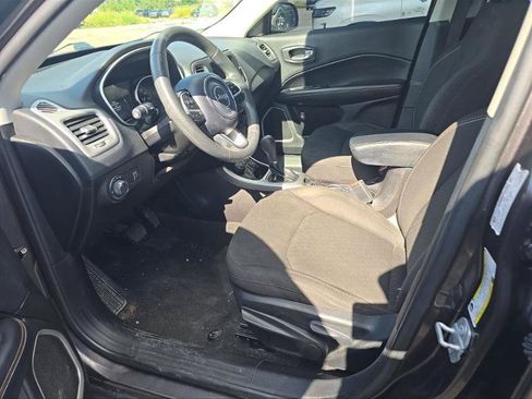 Used 2021 Jeep Compass Sport AWD/4WD image 3