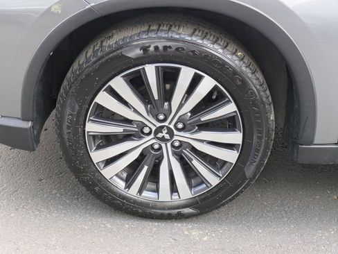 Used 2020 Mitsubishi Outlander ES AWD/4WD image 31