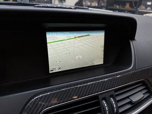 Used 2013 Mercedes-Benz C 63 AMG Sedan w/ AMG Development Pkg image 19