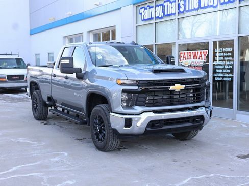 New 2026 Chevrolet Silverado 3500 W/T image 2