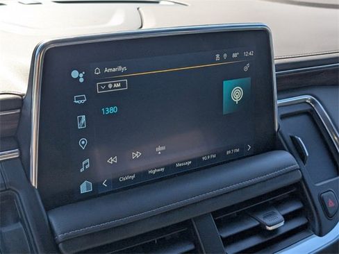 Certified 2023 Chevrolet Tahoe Z71 w/ Luxury Package image 21