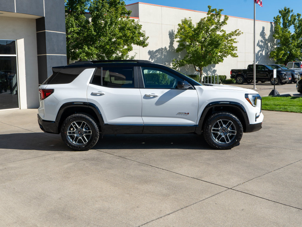 New 2027 GMC Terrain AT4 w/ Convenience Package III AWD/4WD image 8
