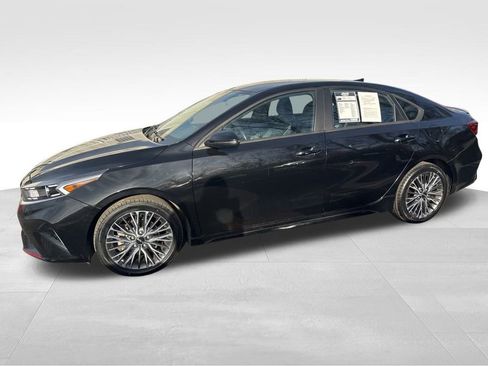 Used 2023 Kia Forte GT-Line image 5