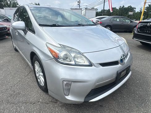 Used 2013 Toyota Prius Prime Plug-In Hybrid FWD image 3