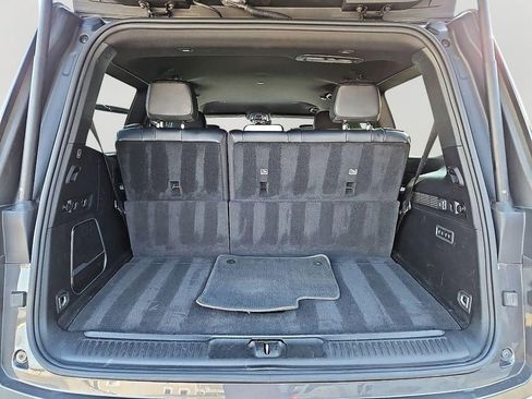 Used 2023 Jeep Wagoneer Series III w/ Preferred Equipment Group AWD/4WD image 27