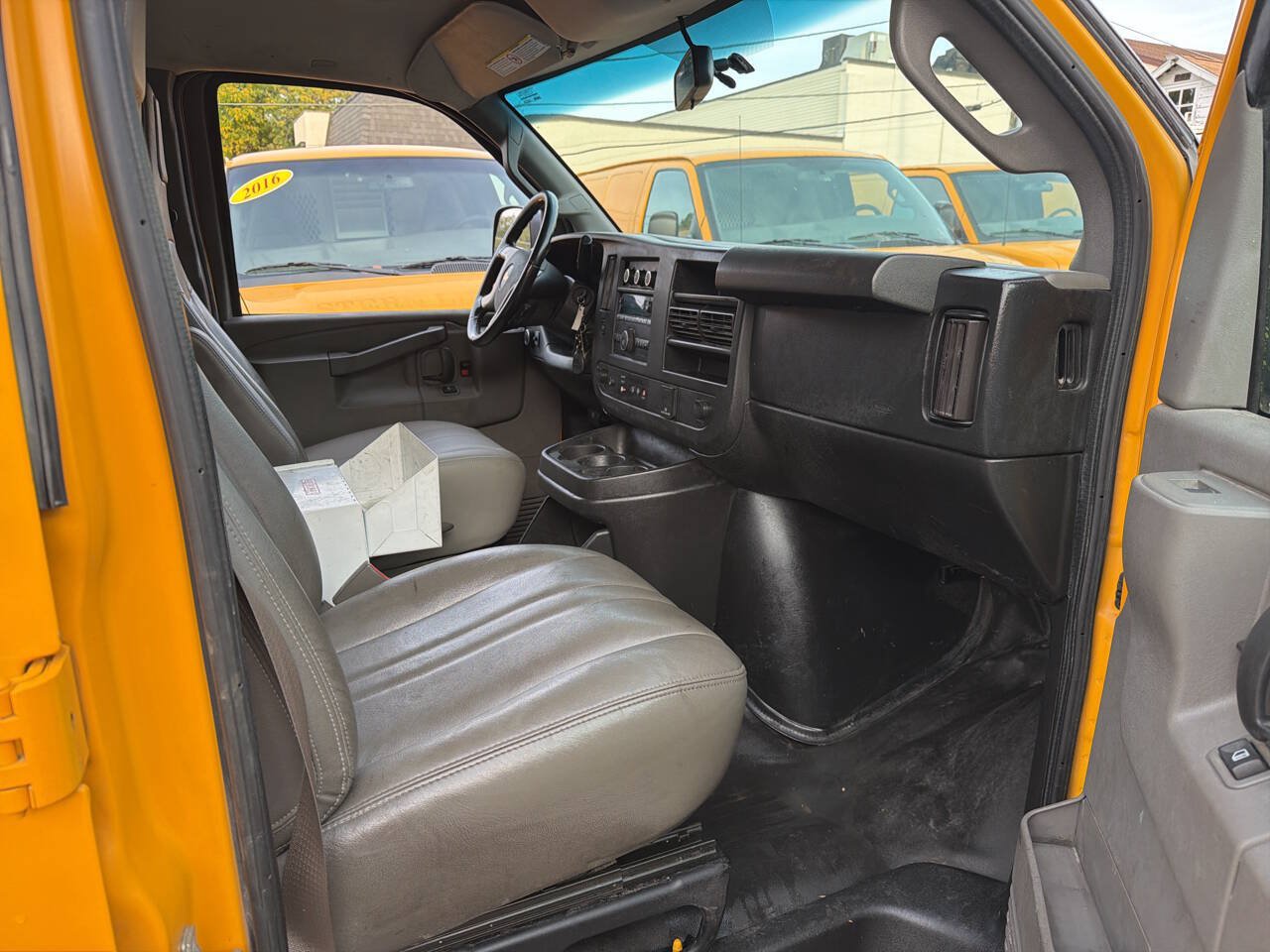 Used 2018 Chevrolet Express 2500 Extended w/ Driver Convenience Package RWD image 14