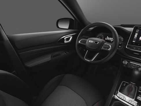 New 2026 Jeep Compass Trailhawk image 8