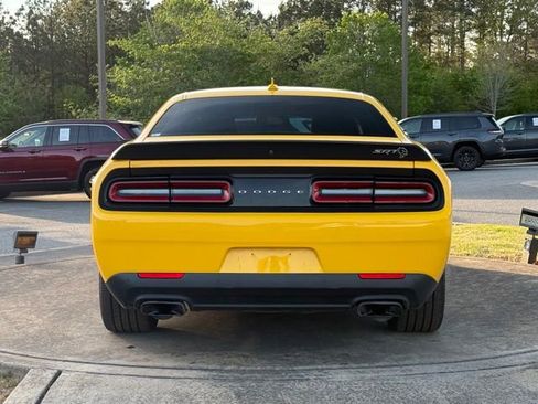 Used 2017 Dodge Challenger SRT Hellcat image 6