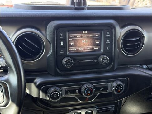Used 2020 Jeep Wrangler Sport AWD/4WD image 39