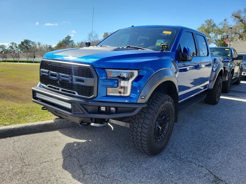 Used 2018 Ford F150 Raptor w/ Equipment Group 802A Luxury image 28