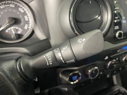 Used 2021 Toyota Tacoma TRD Sport w/ TRD Premium Sport Package AWD/4WD image 12