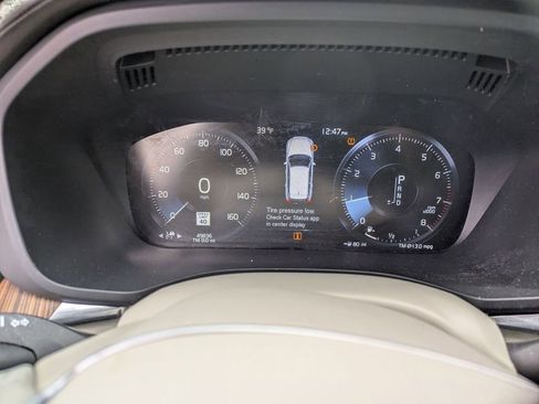 Used 2019 Volvo XC60 T5 Inscription w/ Protection Package Premier AWD/4WD image 15