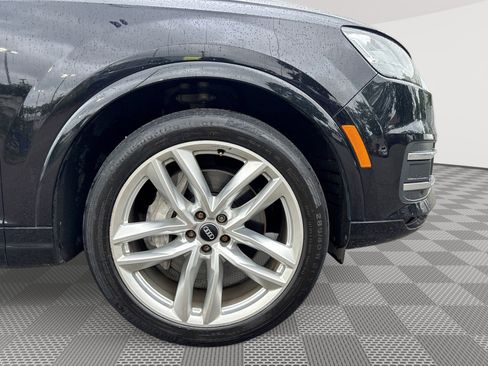 Used 2018 Audi Q7 3.0T Prestige AWD/4WD image 31