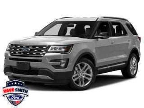 Used 2017 Ford Explorer XLT w/ Equipment Group 201A AWD/4WD image 1